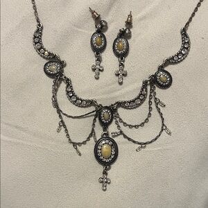 Elegant Silver and Gold Women's Jewelry Set